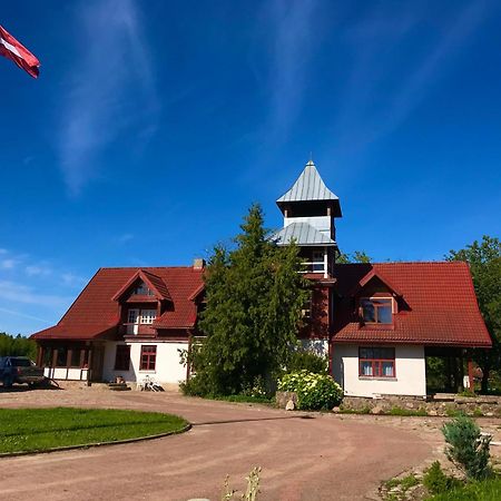 Отель Pilskalni Ivande Экстерьер фото